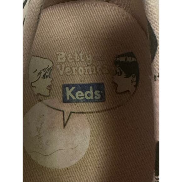 KEDS Betty and Veronica Pink Canvas Sneakers Women’s Sz 9.5 - Picture 13 of 13